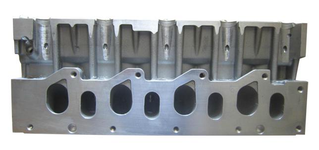 Renualt F8Q 582 AMC908520 7701471190 cylinder head